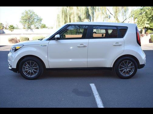 2017 Kia Soul EV +
