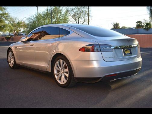 2014 Tesla Model S 85