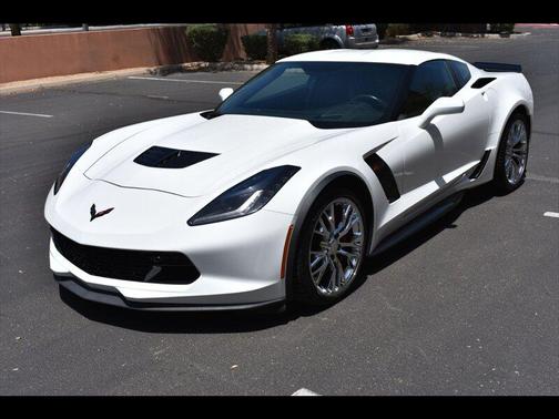 Arctic White 2017 Chevrolet Corvette Z06