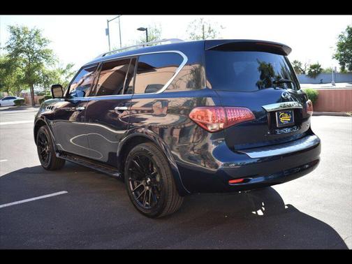 2016 INFINITI QX80 Base