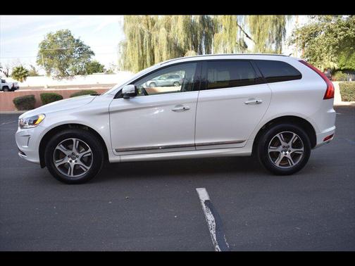 2014 Volvo XC60 T6 R-Design Platinum
