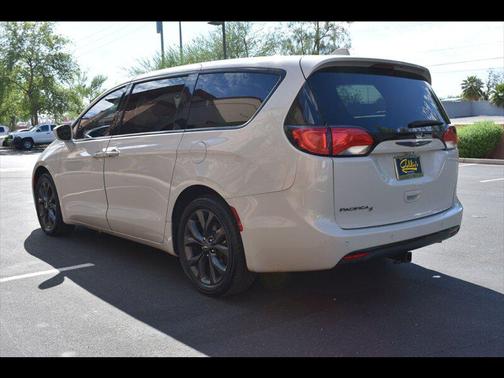 2019 Chrysler Pacifica Touring Plus