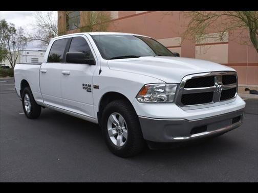 2019 RAM 1500 SLT