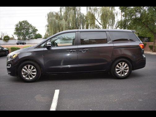 2020 Kia Sedona LX