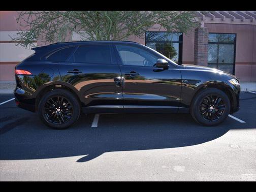 2019 Jaguar F-PACE 25t Prestige