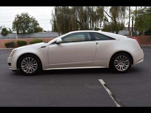 White Diamond Tricoat 2013 Cadillac CTS Standard