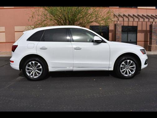 Glacier White Metallic 2015 Audi Q5 2.0T Premium