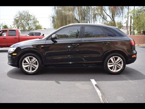 Brilliant Black 2018 Audi Q3 2.0T Premium