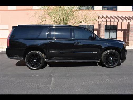 2017 Cadillac Escalade ESV Luxury