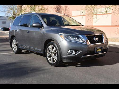 Gun Metallic 2015 Nissan Pathfinder Platinum
