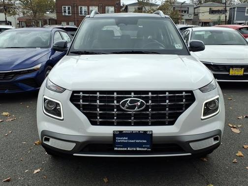 2023 Hyundai VENUE Limited