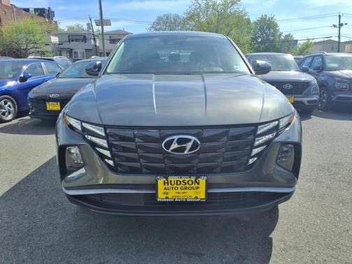 2022 Hyundai TUCSON SE