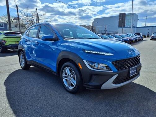 2022 Hyundai KONA SE