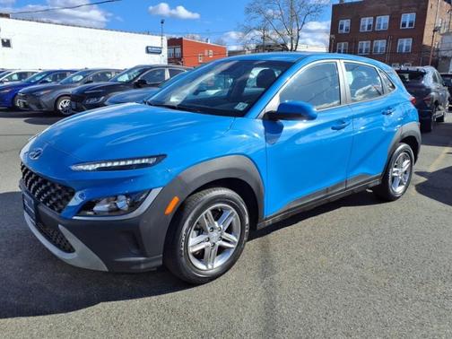 2022 Hyundai KONA SE