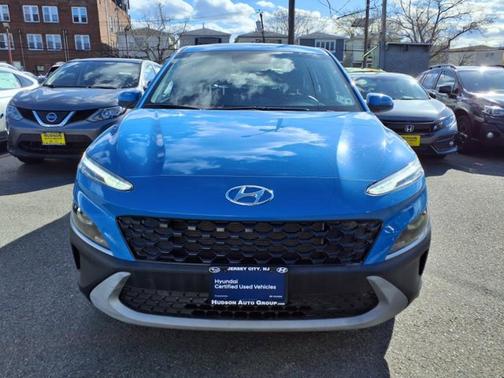 2022 Hyundai KONA SE