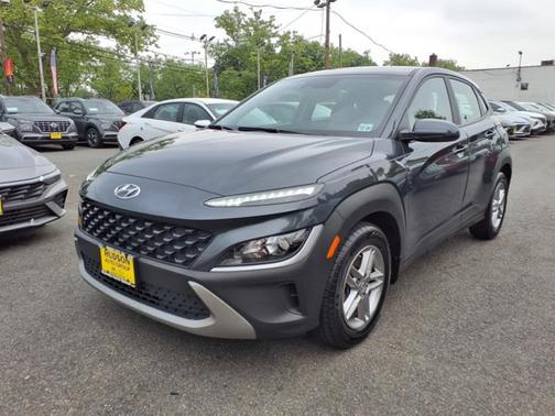 2022 Hyundai KONA SE