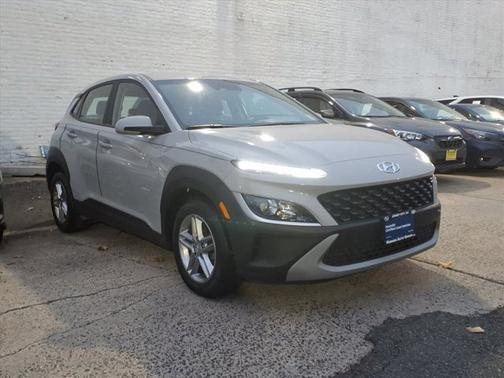 2022 Hyundai KONA SE