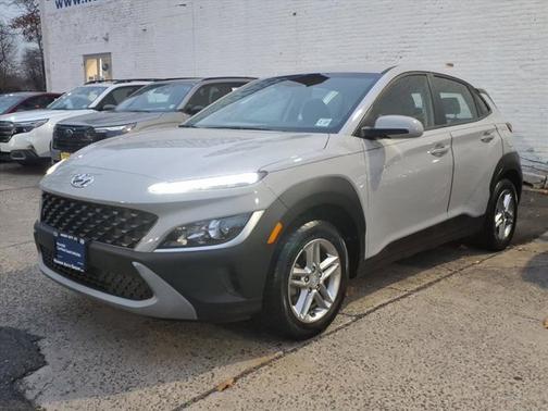 2022 Hyundai KONA SE