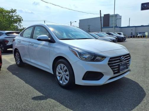 2022 Hyundai Accent SE