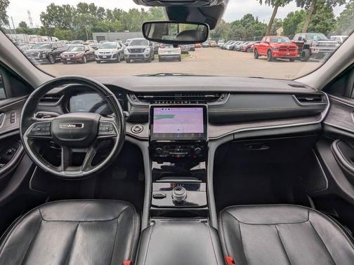 Black 2021 Jeep Grand Cherokee L Limited