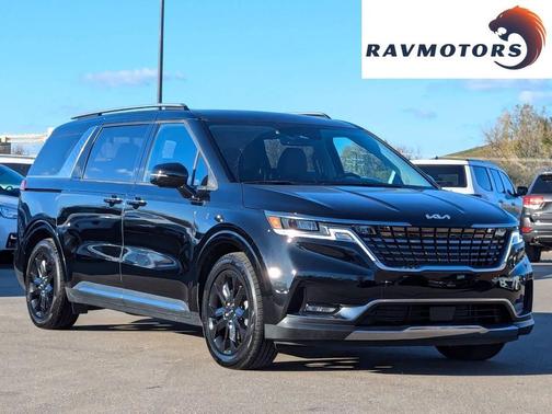 2024 Kia Carnival SX