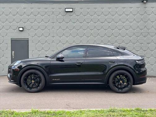 2024 Porsche Cayenne Turbo GT