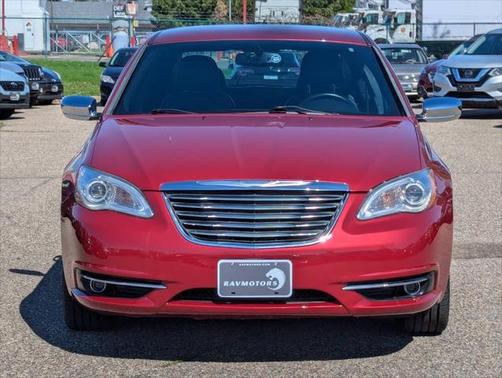 2013 Chrysler 200 Limited