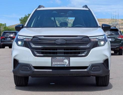 White 2025 Subaru Forester Base