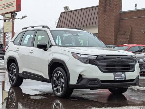 2025 Subaru Forester Base