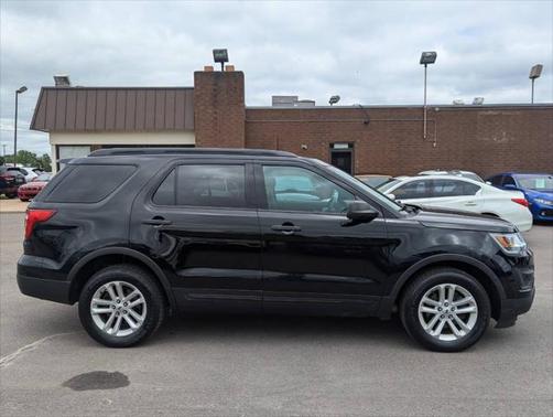 2017 Ford Explorer Base
