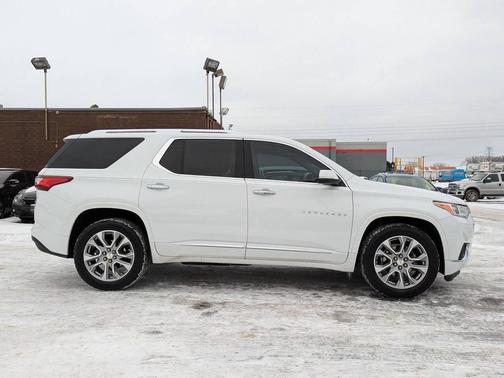 2021 Chevrolet Traverse Premier