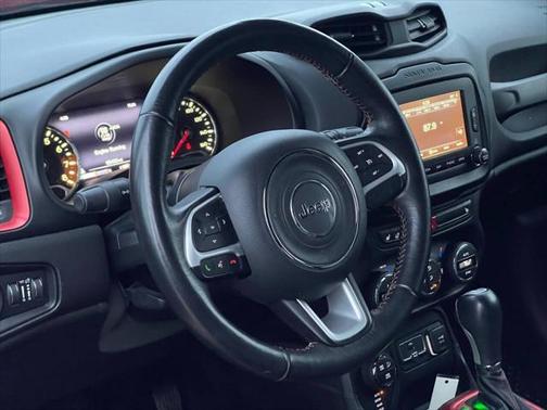 2016 Jeep Renegade Trailhawk