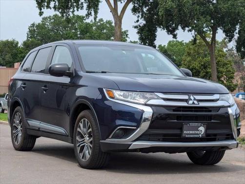 2016 Mitsubishi Outlander ES
