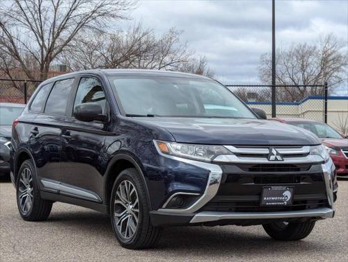 2016 Mitsubishi Outlander ES