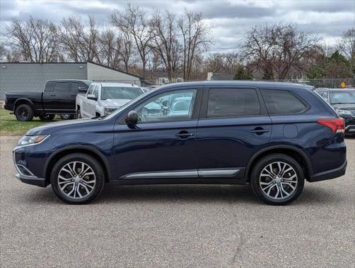2016 Mitsubishi Outlander ES