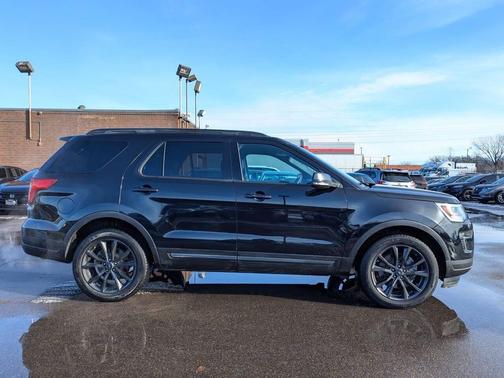 2019 Ford Explorer XLT AWD 4dr SUV