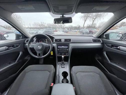 2013 Volkswagen Passat 2.5 SE