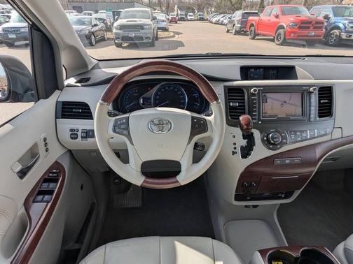 2013 Toyota Sienna Limited