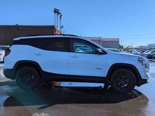 2023 GMC Terrain AT4 AWD 4dr SUV