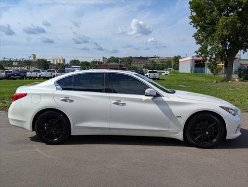 2016 INFINITI Q50 3.0T Premium