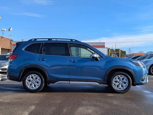2023 Subaru Forester Touring