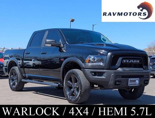 Diamond Black Crystal Pearl 2019 RAM 1500 SLT