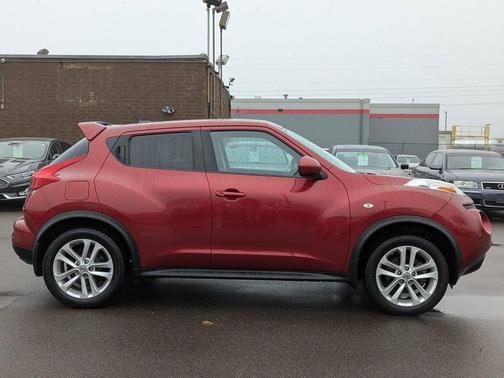 2013 Nissan Juke SV AWD 4dr Crossover