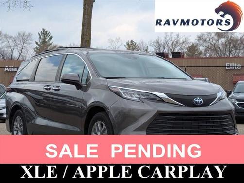 2022 Toyota Sienna XLE 7 Passenger