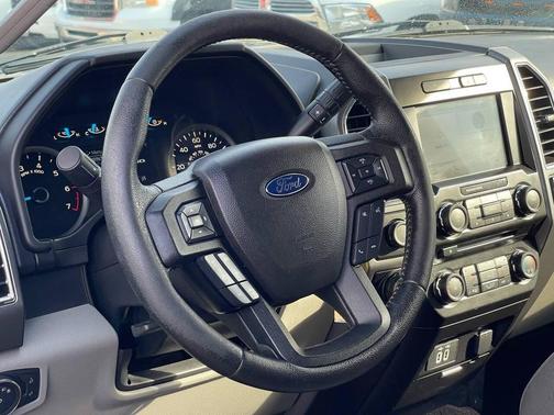 Blue 2016 Ford F-150 XLT