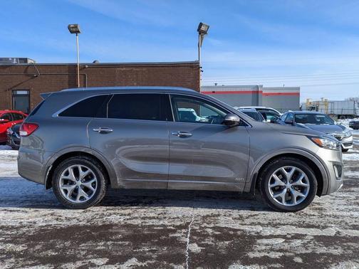 2016 Kia Sorento SX