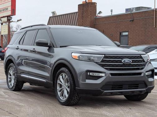 2023 Ford Explorer XLT AWD 4dr SUV
