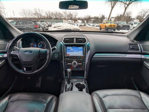 2017 Ford Explorer sport