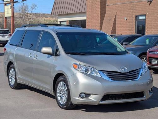 2015 Toyota Sienna XLE
