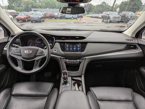 2017 Cadillac XT5 Premium Luxury